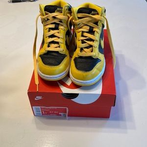 Kids used Nike Dunk High SP, size 1